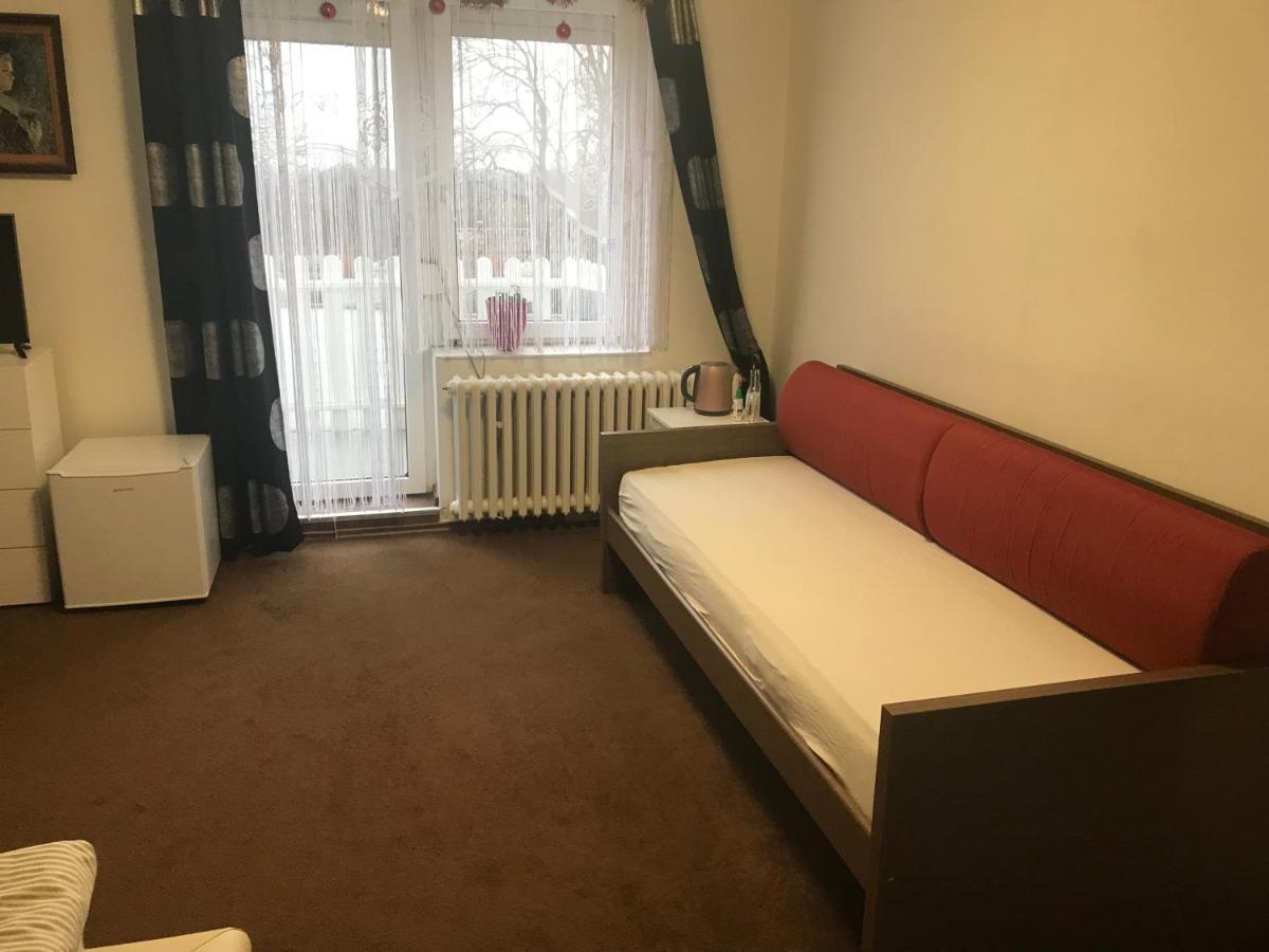 Homestay U Hanky Zdiby Eksteriør billede