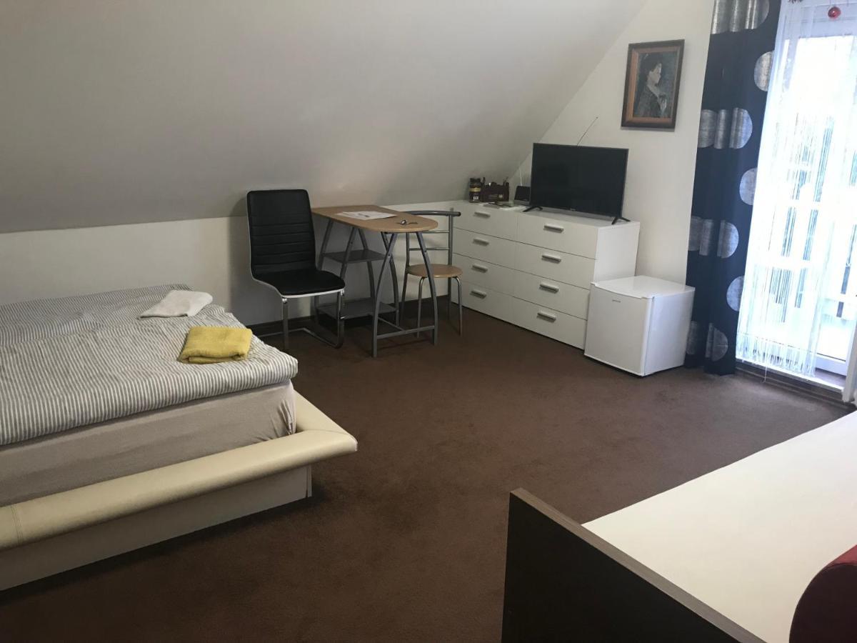 Homestay U Hanky Zdiby Eksteriør billede