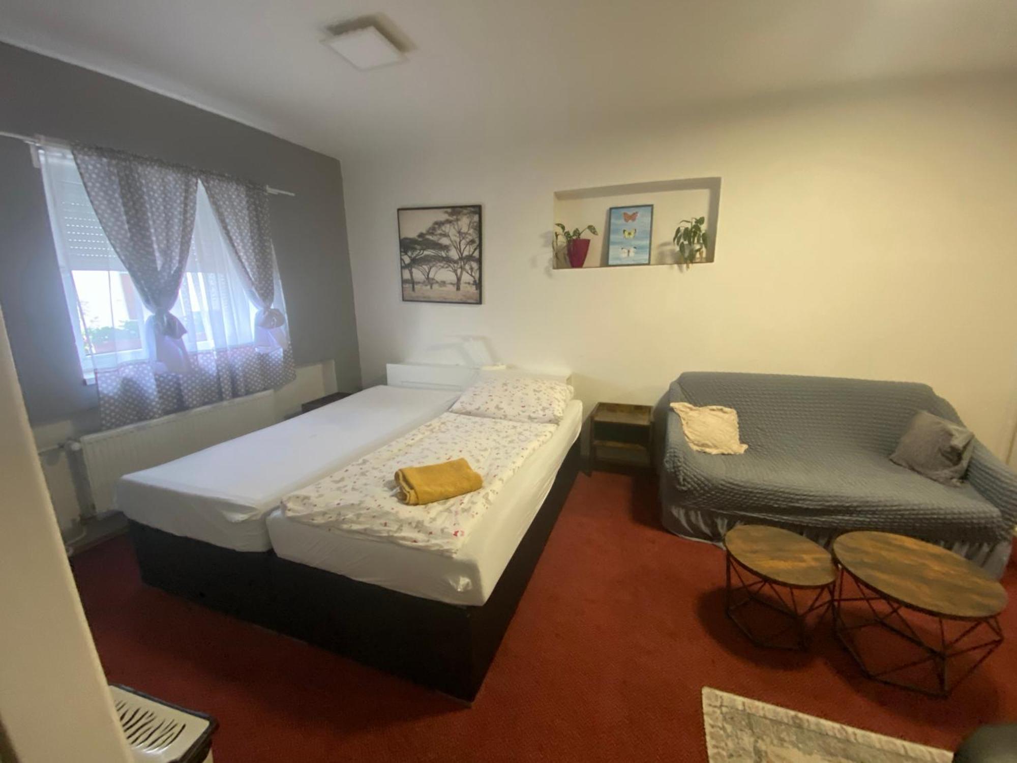 Homestay U Hanky Zdiby Eksteriør billede