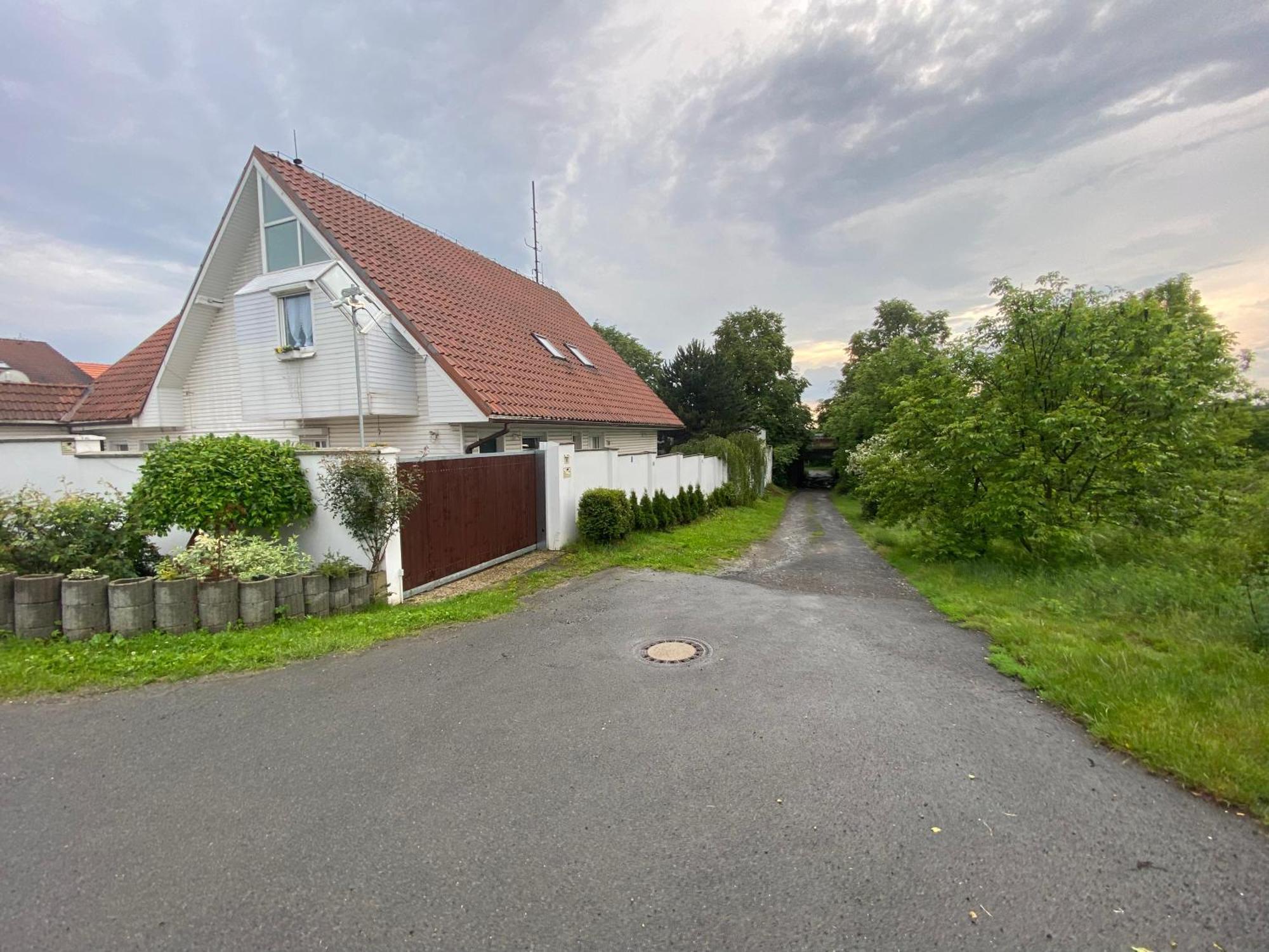 Homestay U Hanky Zdiby Eksteriør billede